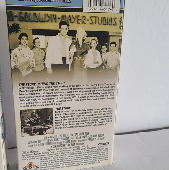 Elvis Presley commemorative Collection VHS set of 4 - Picture 8 of 9
